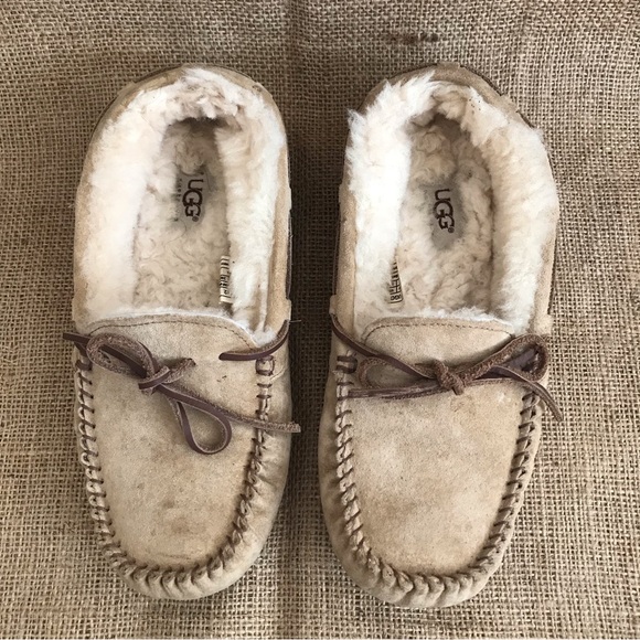 UGG Dakota Chestnut Moccasins Sherpa Suede Slipper Size 7 - Picture 5 of 12
